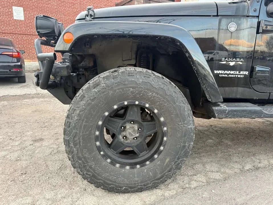 Jeep Wrangler Sahara/КОЖА/ПОДГРЕВ/ЛЕБЕДКА/CARFAX/ФИНАНСИРАНЕ, снимка 12 - Автомобили и джипове - 54830982