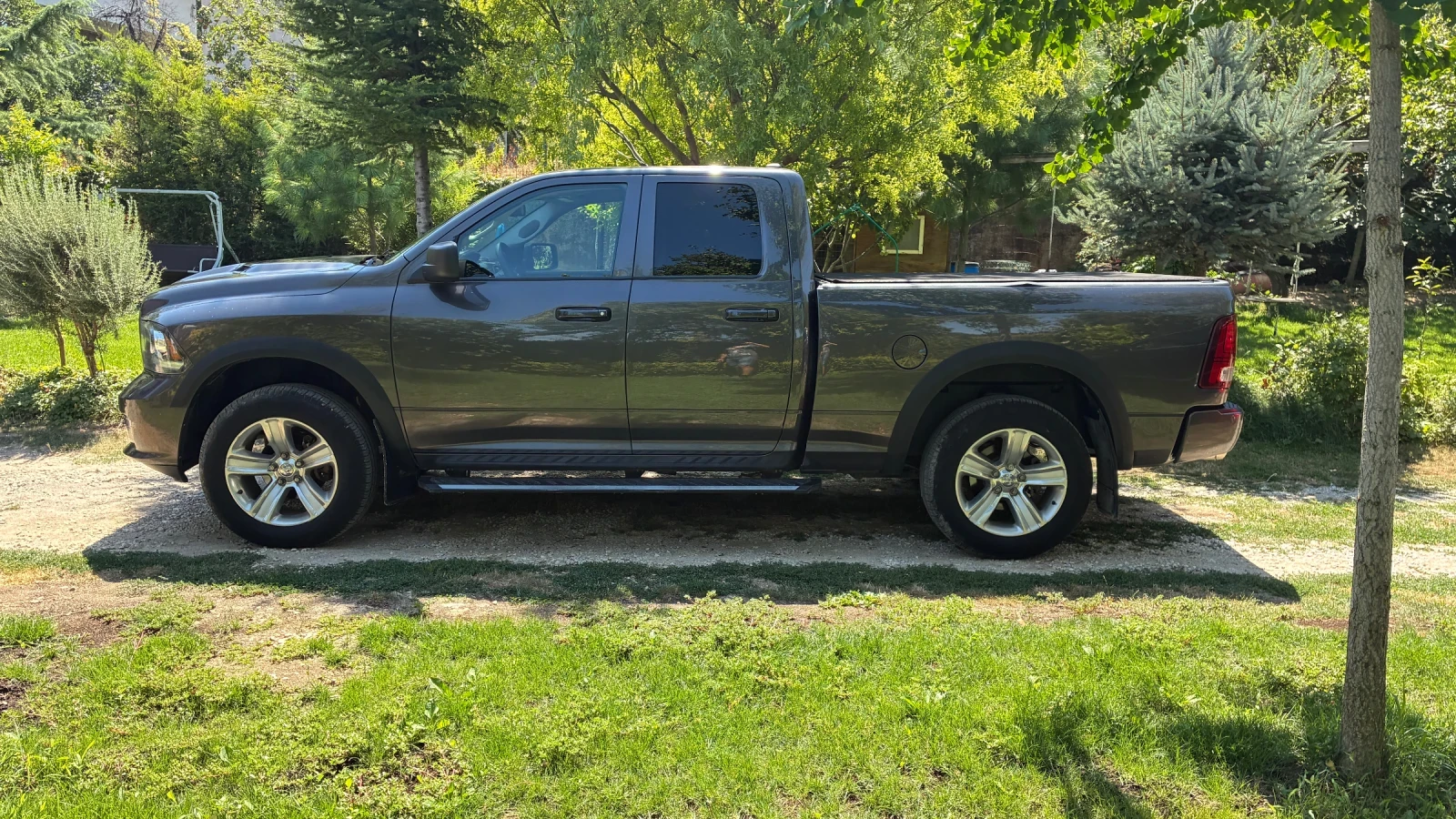 Dodge RAM 1500 5, 7, снимка 2 - Автомобили и джипове - 55617687