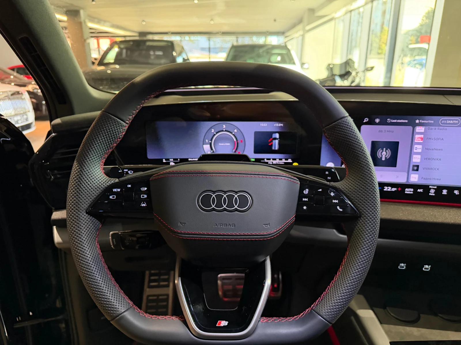 Audi Q7 S-line Premiere Edition  7 Места, снимка 8 - Автомобили и джипове - 56626719