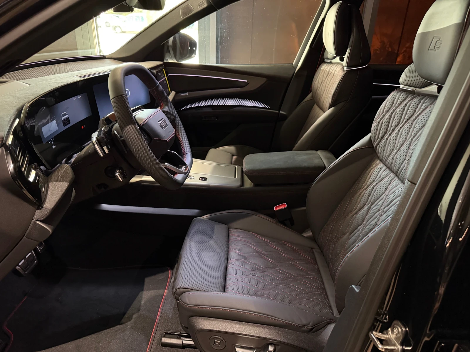 Audi Q7 S-line Premiere Edition  7 Места, снимка 5 - Автомобили и джипове - 56626719
