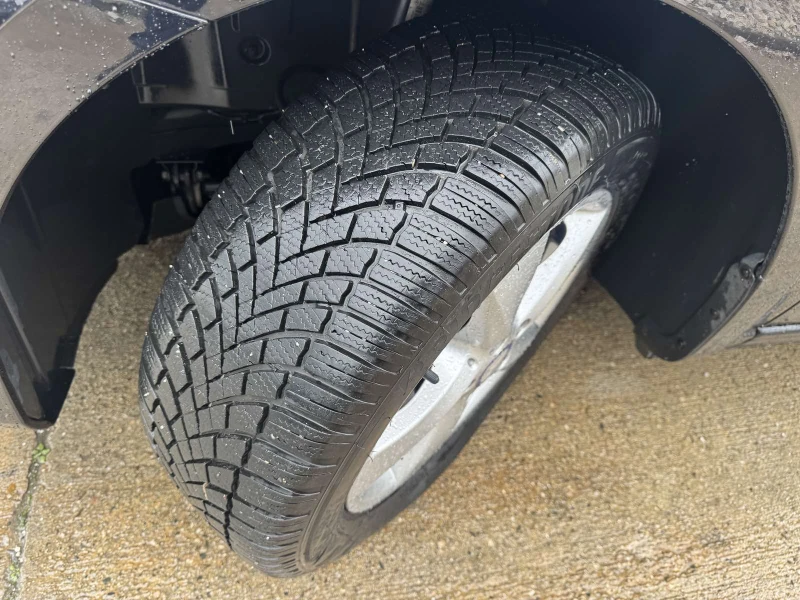 Mercedes-Benz V 220 ДОКАЗУЕМИ КИЛОМЕТРИ!!!, снимка 9 - Бусове и автобуси - 52559125