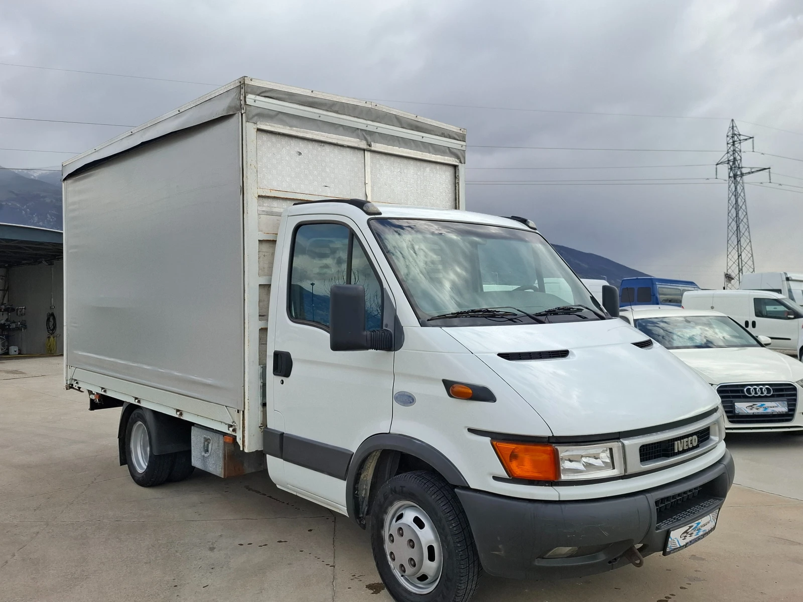 Iveco Daily До3.5т/2.8/Климатик, снимка 5 - Бусове и автобуси - 54143556