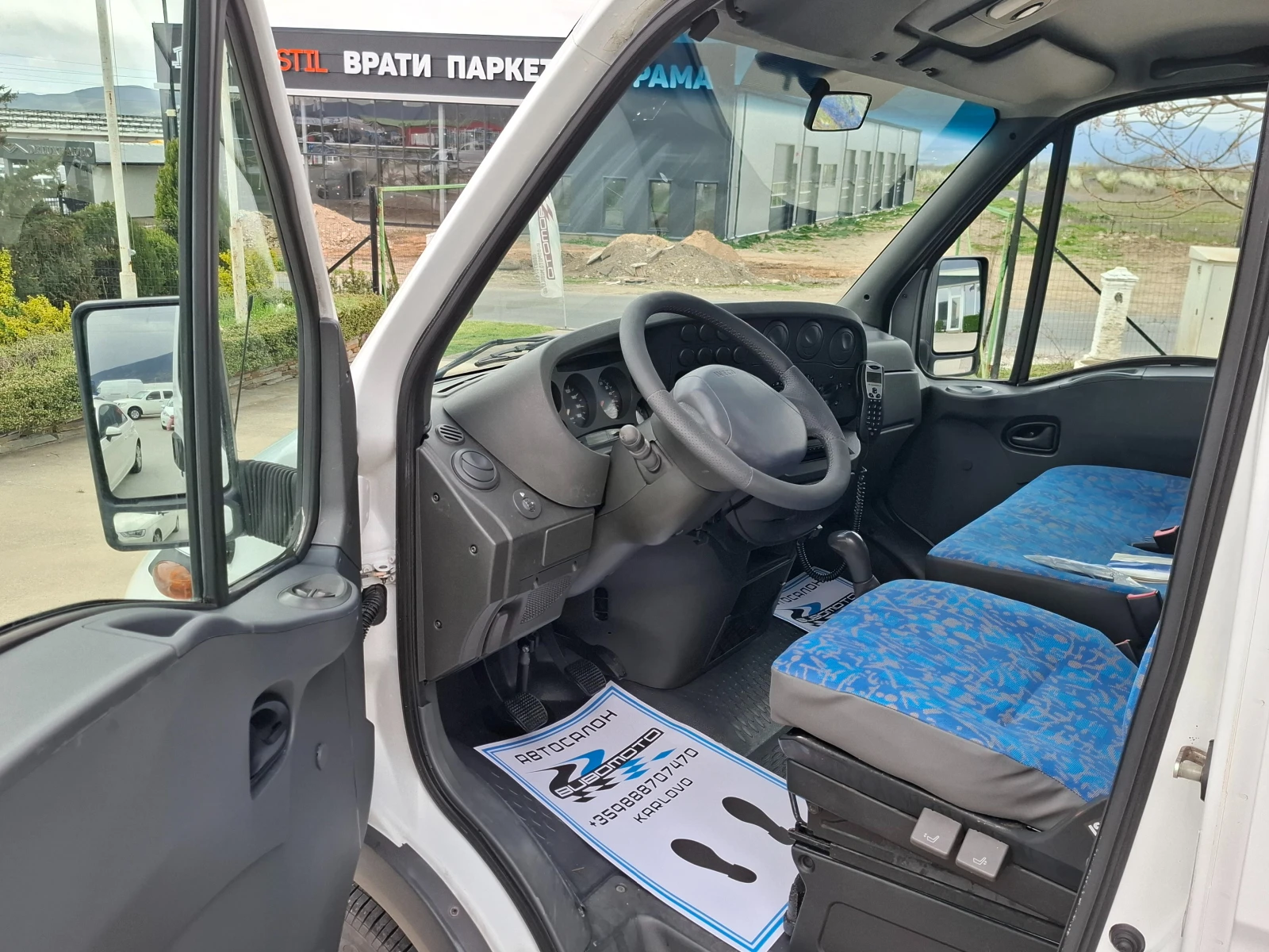 Iveco Daily До3.5т/2.8/Климатик, снимка 7 - Бусове и автобуси - 54143556