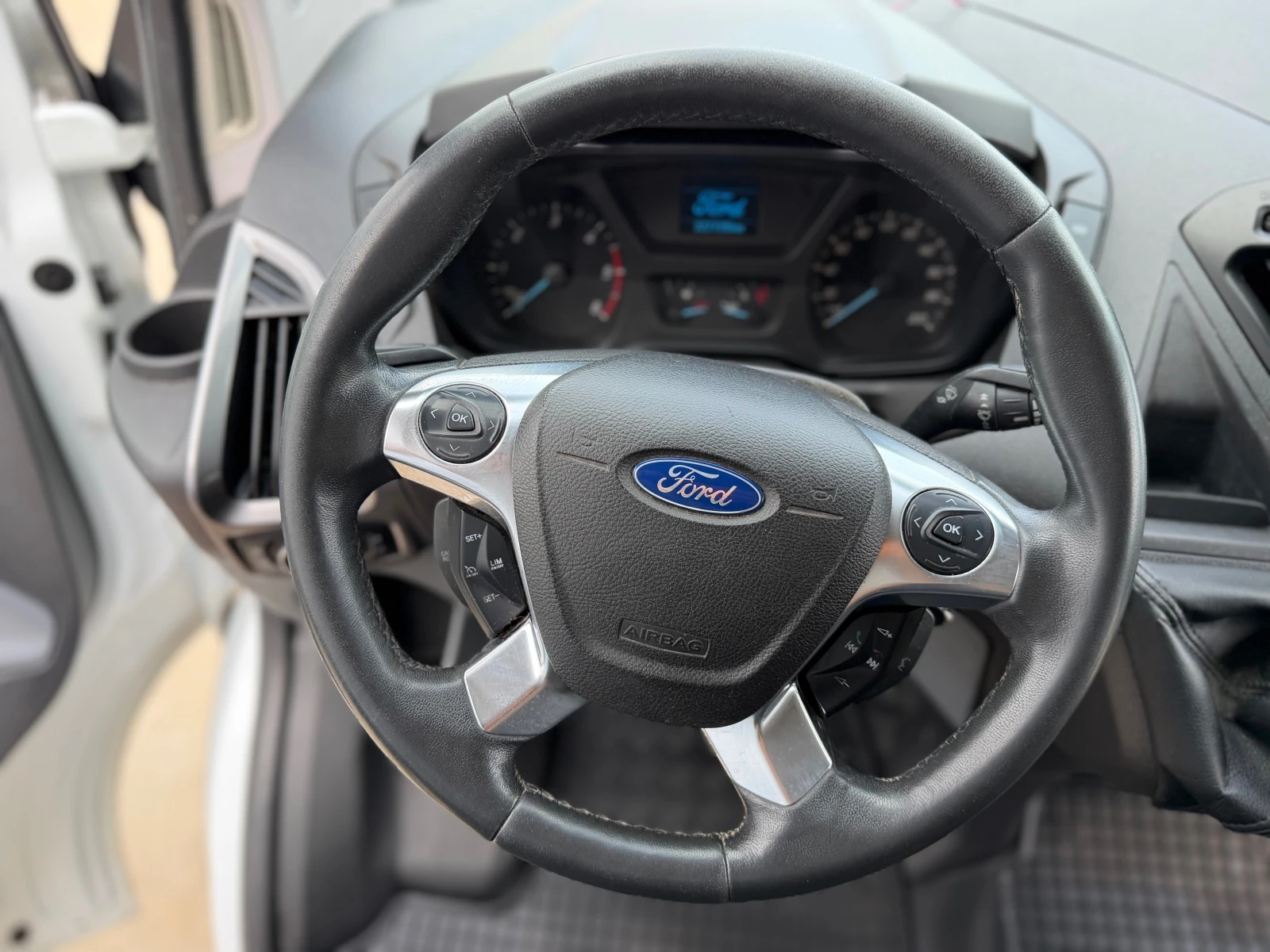 Ford Transit Custom 2.2TDCI!FULL!ТОП!КЛИМА!, снимка 14 - Бусове и автобуси - 55207216