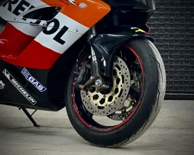 Обява за продажба на Honda Cbr 1000rr ~8 500 лв. - изображение 2