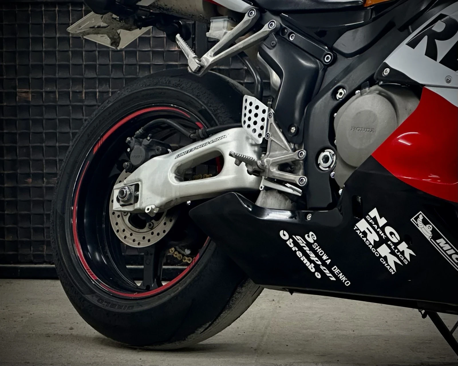 Honda Cbr 1000rr - изображение 7