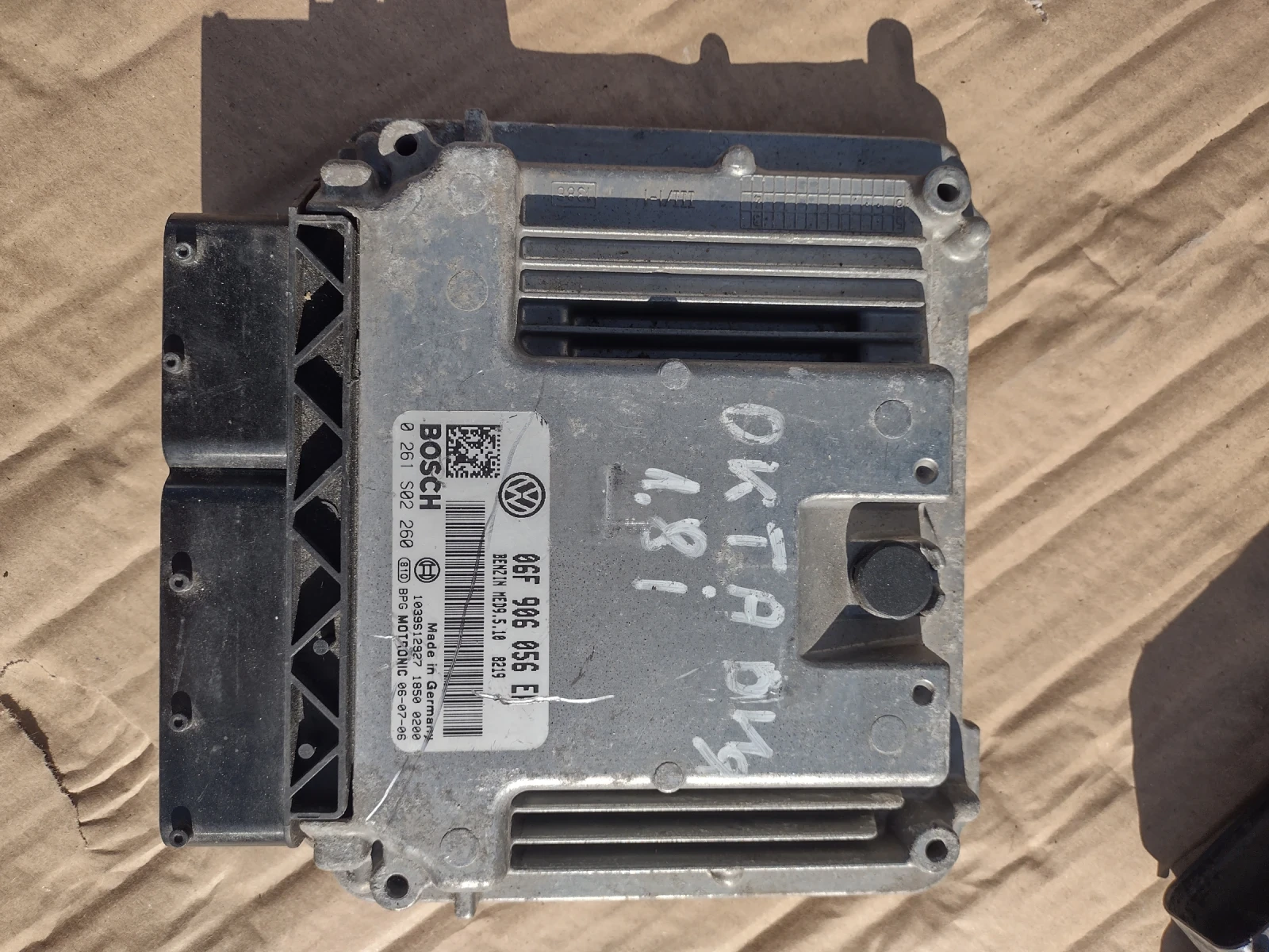 06F 906 056 ER    SKODA OKTAVIA Bosch 0 261 S02 260 | Mobile.bg   1