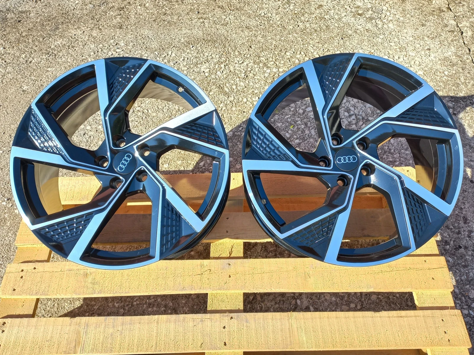 Джанти за Audi, снимка 11 - Гуми и джанти - 53953437