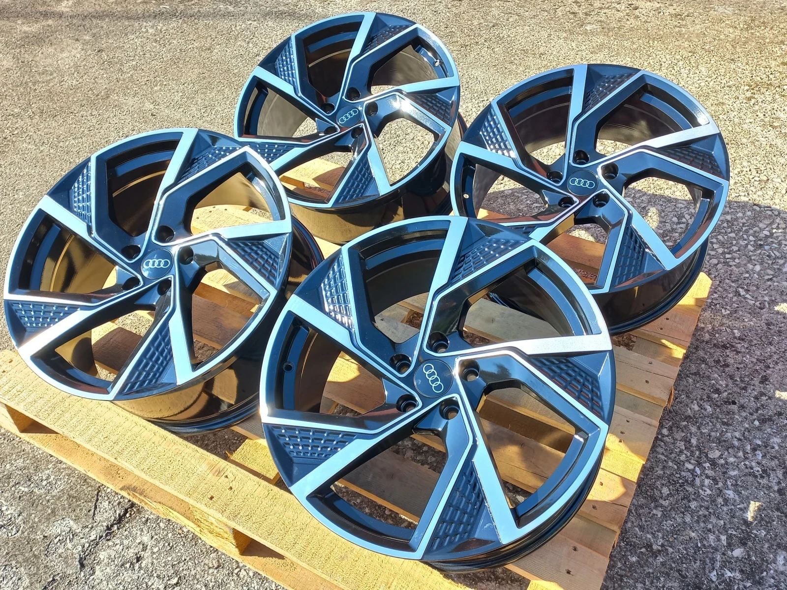 Джанти за Audi, снимка 7 - Гуми и джанти - 53953437