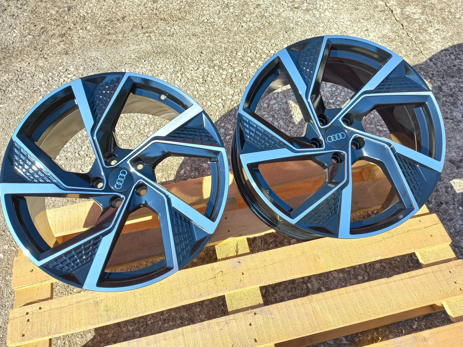 Джанти за Audi, снимка 10 - Гуми и джанти - 53953437