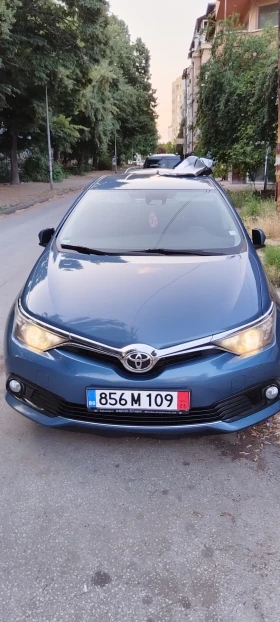 Toyota Auris, снимка 1
