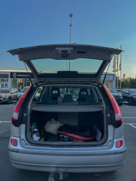 Nissan Almera tino, снимка 13