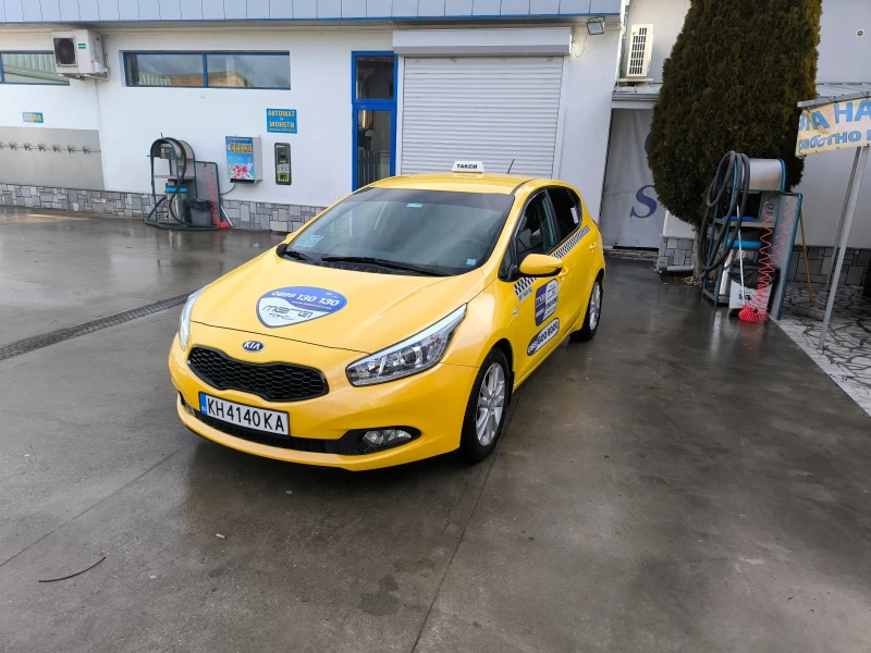 Kia Ceed, снимка 8 - Автомобили и джипове - 47564522