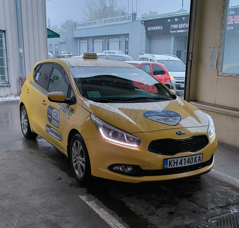 Kia Ceed, снимка 9 - Автомобили и джипове - 47564522