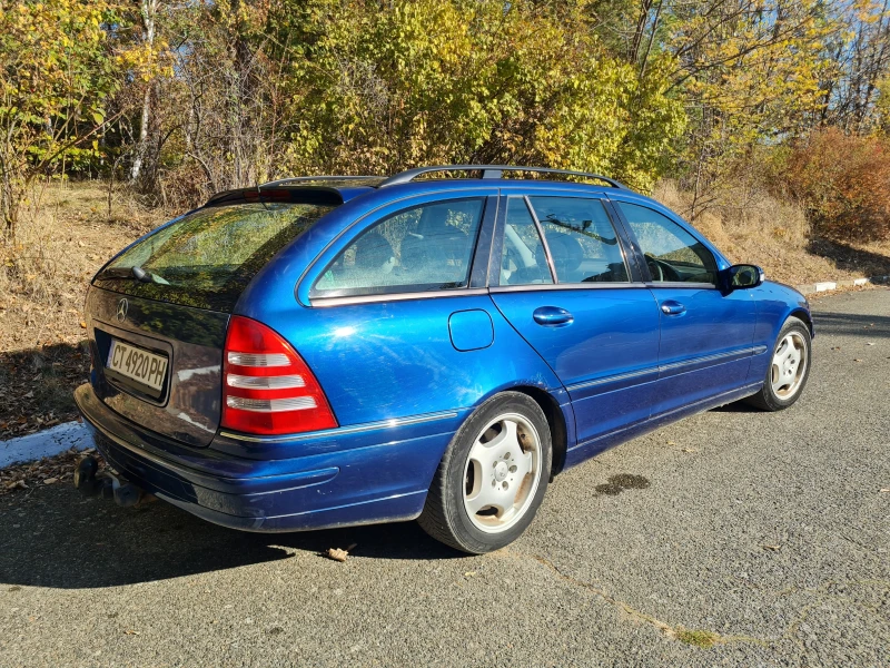 Mercedes-Benz C 200 kompressor, снимка 4 - Автомобили и джипове - 47910767