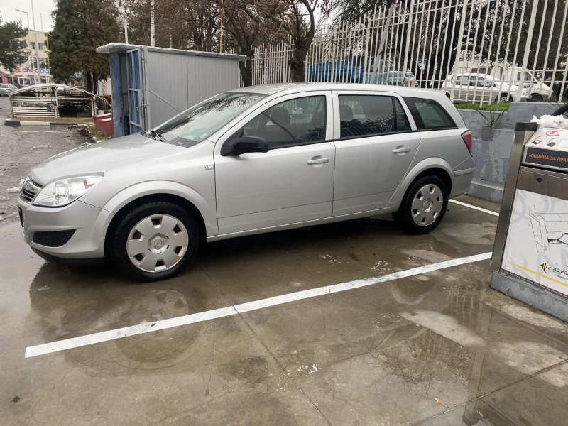 Opel Astra 1.9CDTI 150кс, снимка 5 - Автомобили и джипове - 48487436