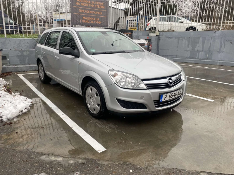 Opel Astra 1.9CDTI 150кс, снимка 3 - Автомобили и джипове - 48487436