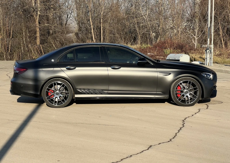 Mercedes-Benz E 63 AMG /FINAL EDITION/4M/CARBON/MAGNO/NIGHT/BURM/360/PANO, снимка 7 - Автомобили и джипове - 48613780