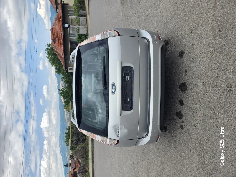 Ford Focus БЕНЗИН/ГАЗ, снимка 3 - Автомобили и джипове - 51842159