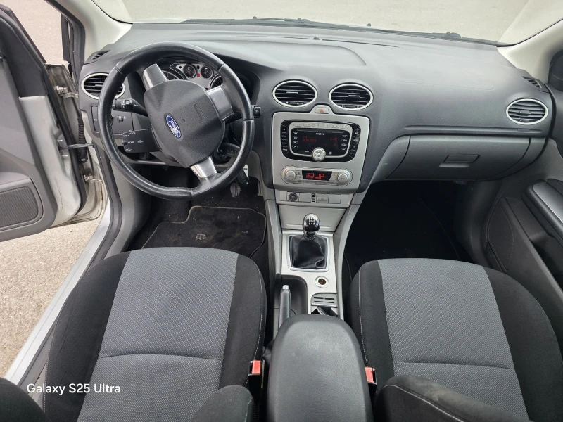 Ford Focus БЕНЗИН/ГАЗ, снимка 8 - Автомобили и джипове - 51842159
