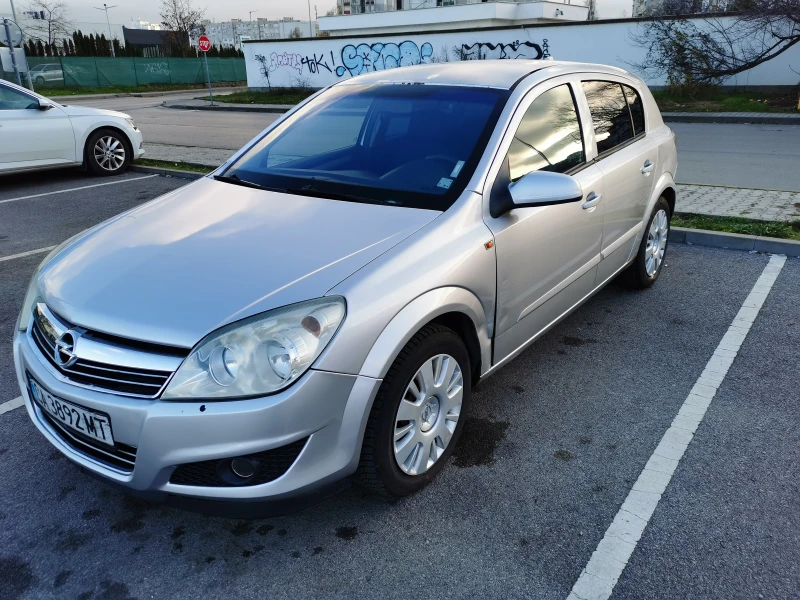 Opel Astra, снимка 2 - Автомобили и джипове - 52768602