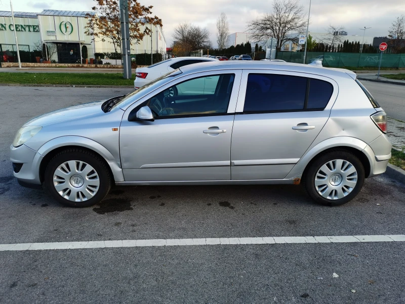 Opel Astra, снимка 4 - Автомобили и джипове - 52768602