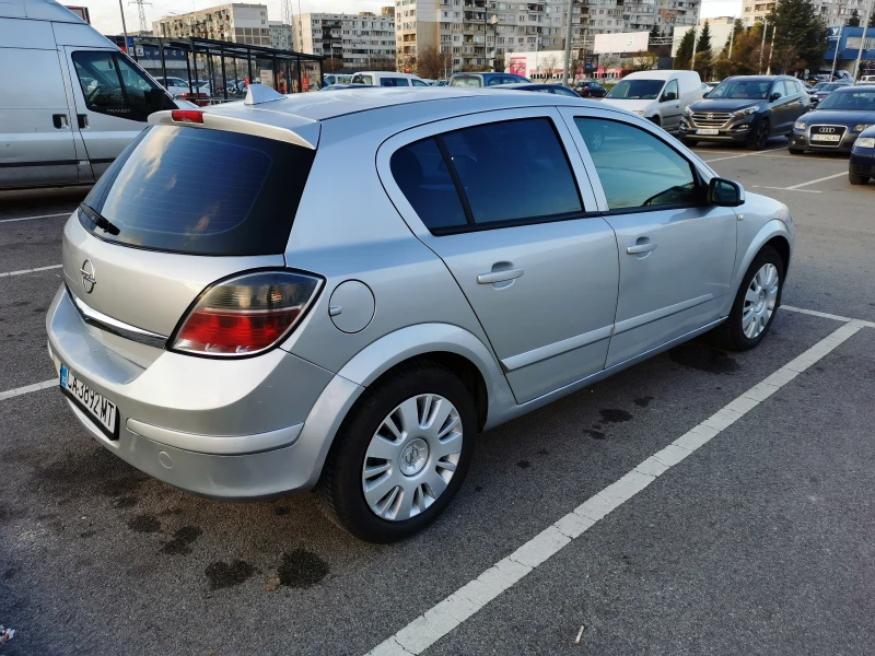 Opel Astra, снимка 6 - Автомобили и джипове - 52768602