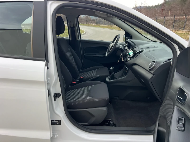 Ford Ka 1.2i* FACELIFT, снимка 12 - Автомобили и джипове - 52997512