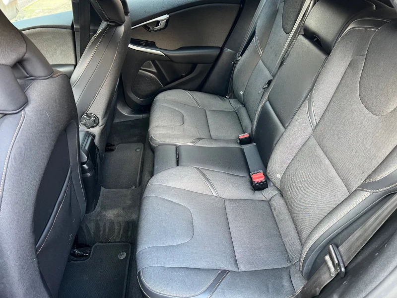 Volvo V40 Cross Country 1.6 D2 Cross Country , снимка 16 - Автомобили и джипове - 53027547