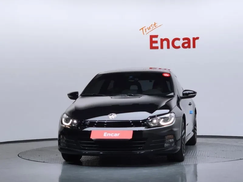 VW Scirocco 2.0 Tdi R-Line, снимка 3 - Автомобили и джипове - 55885271