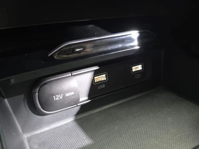 Kia K5, снимка 13 - Автомобили и джипове - 56688109