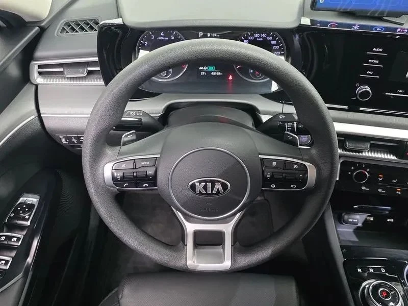 Kia K5, снимка 15 - Автомобили и джипове - 56688109