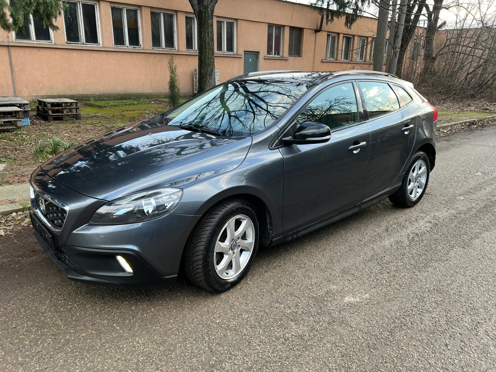 Volvo V40 Cross Country 1.6 D2 Cross Country , снимка 1