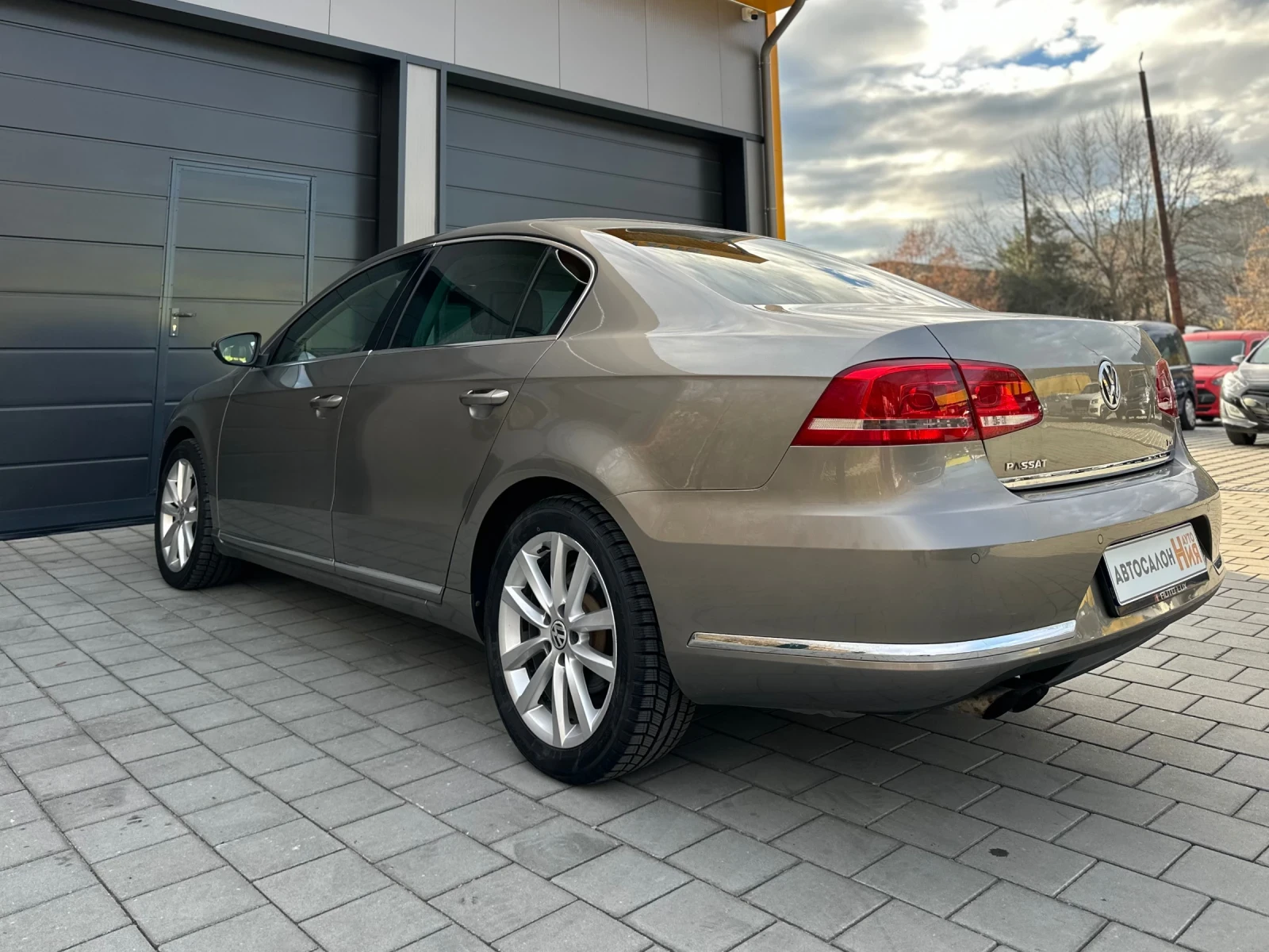 VW Passat 1.8 TSI * Highline* DSG* NAVI*  - изображение 4