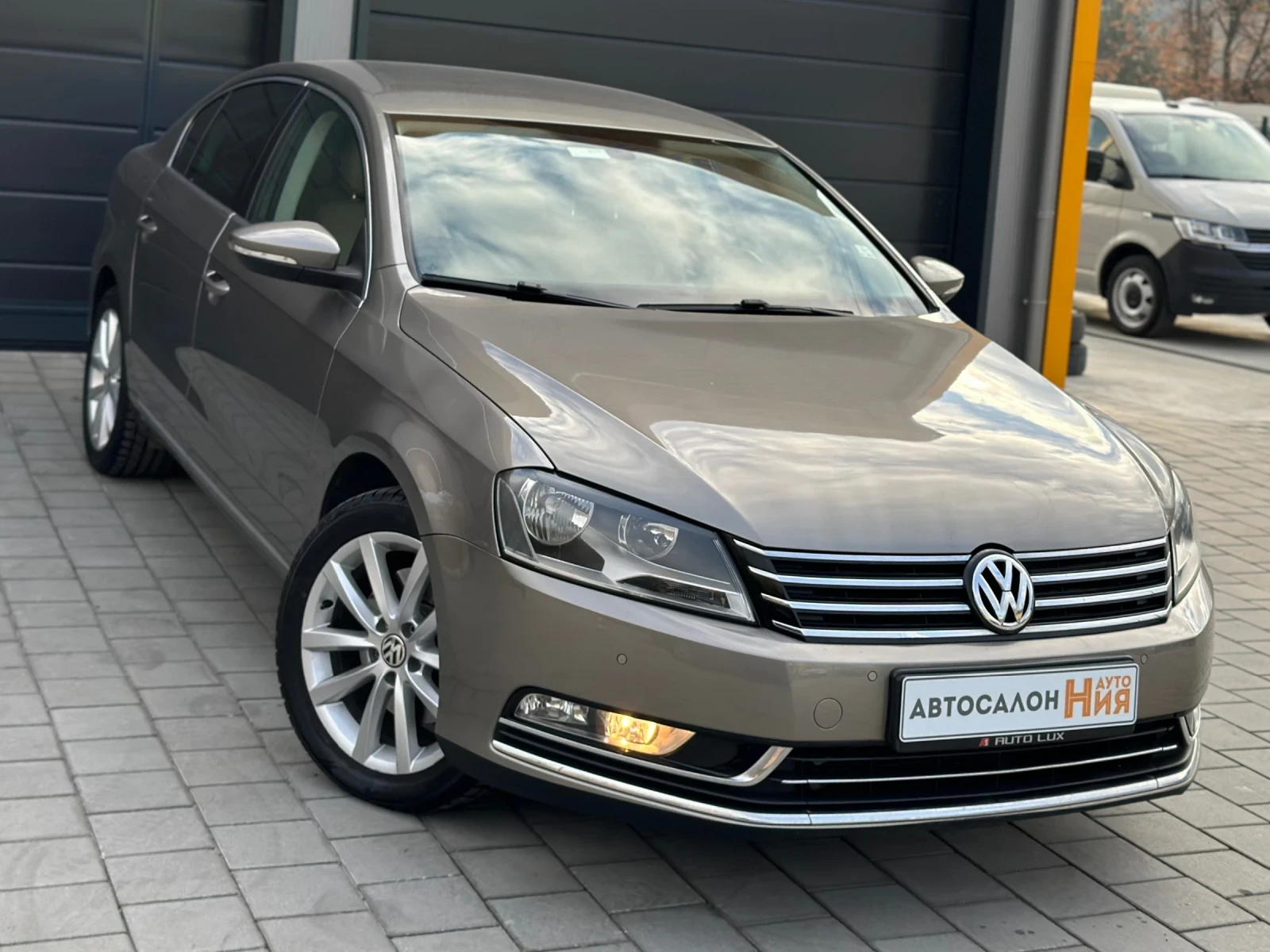 VW Passat 1.8 TSI * Highline* DSG* NAVI*  - изображение 3