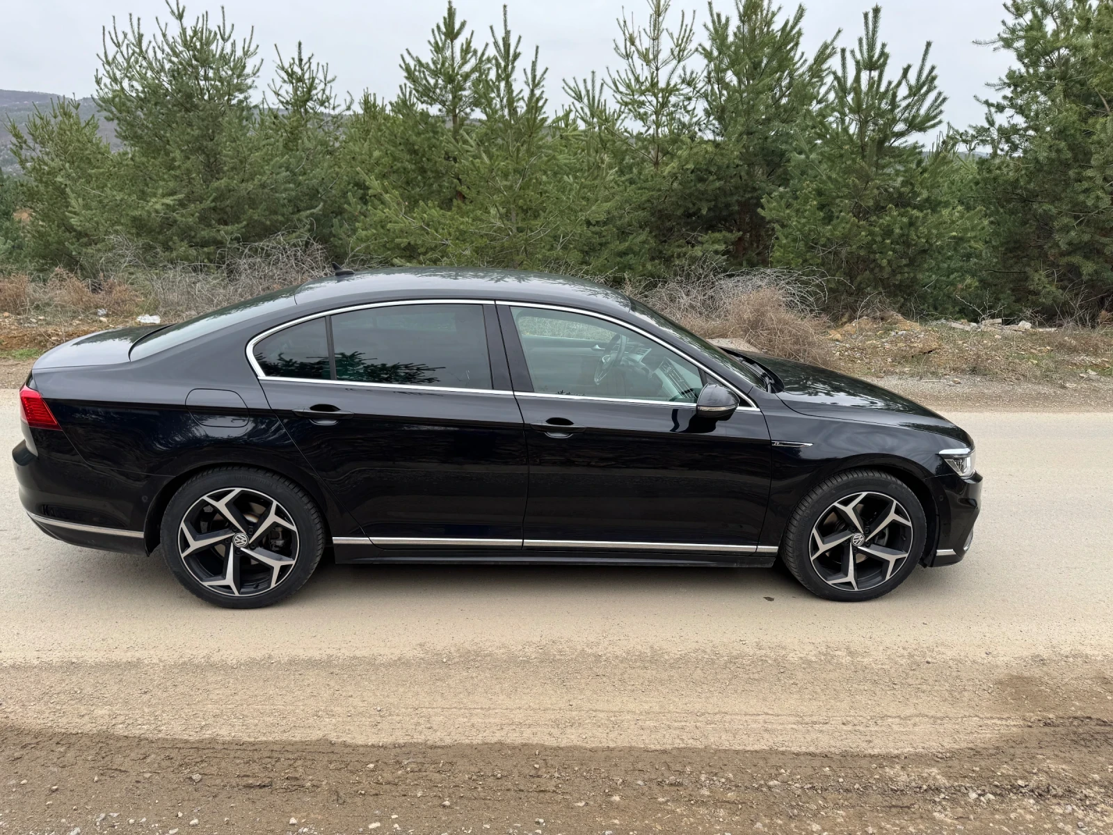 VW Passat 8.5 facelift R-line 2.0Т - изображение 6