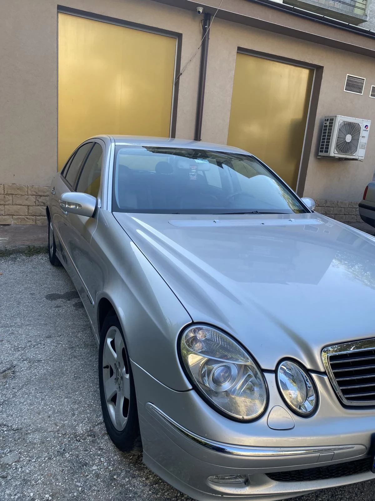 Mercedes-Benz E 270  - изображение 2