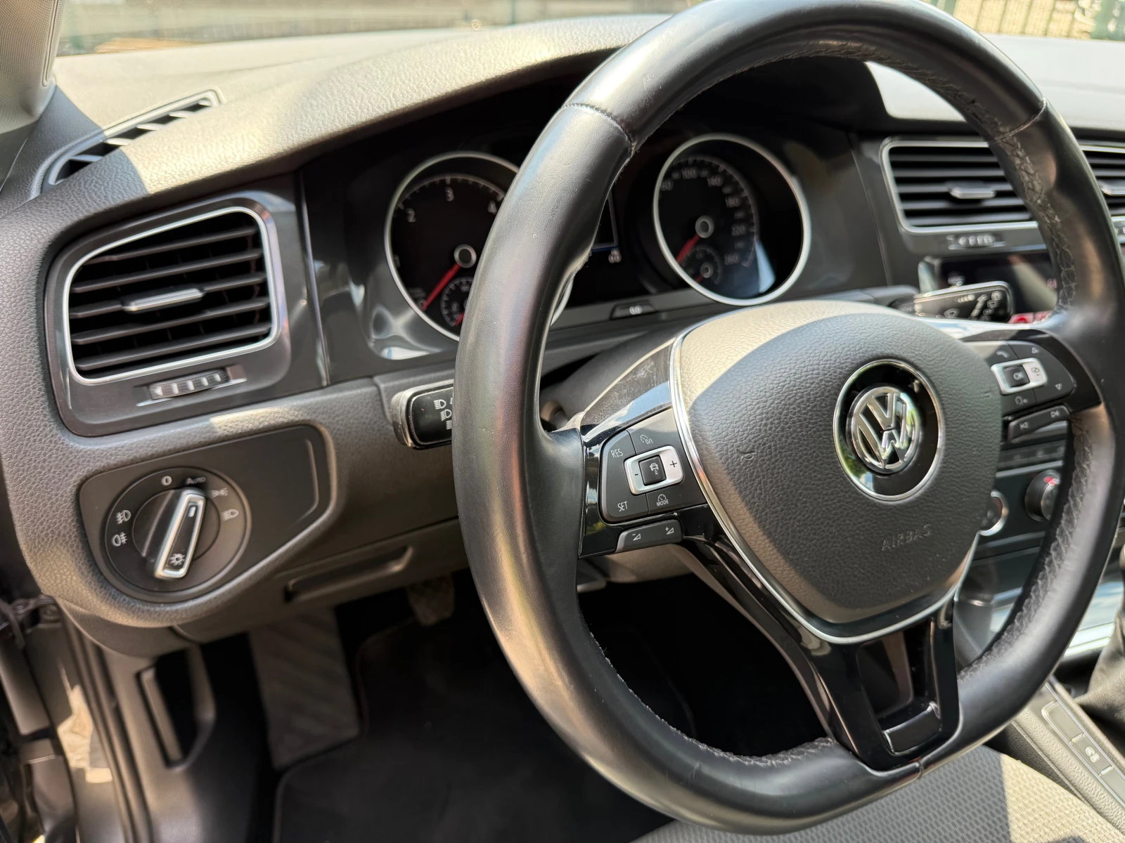 VW Golf 1.6TDI Facelift.Comfortline. - изображение 9