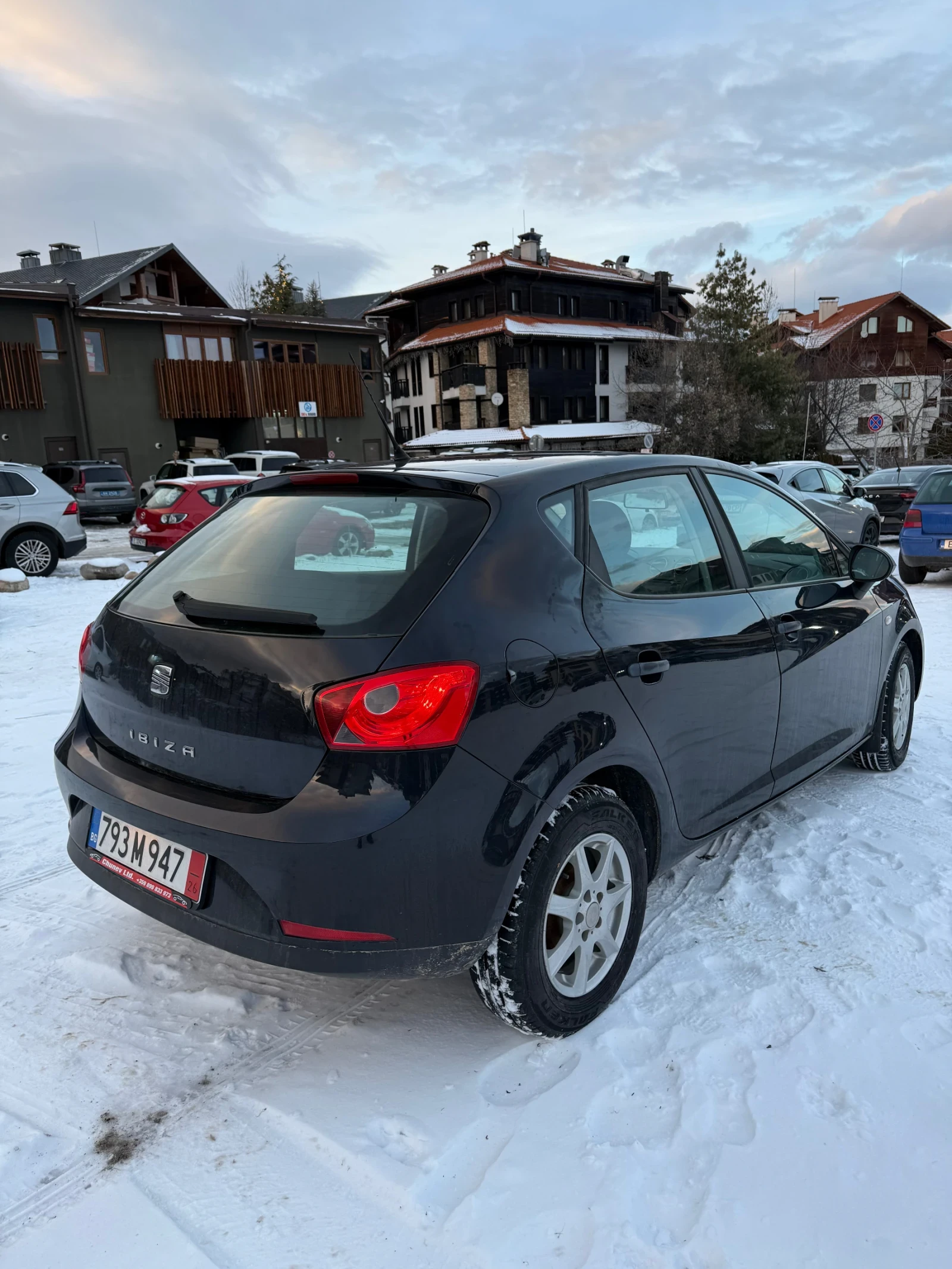 Seat Ibiza НОВ ВНОС Бензин климатик120000 км - изображение 4