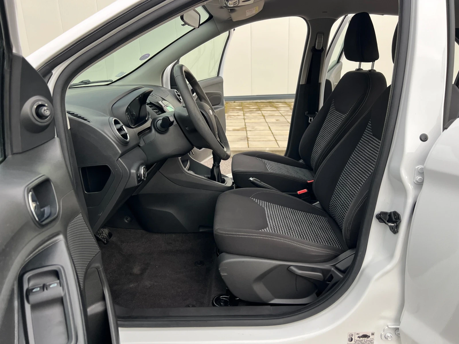 Ford Ka 1.2i* FACELIFT - изображение 8