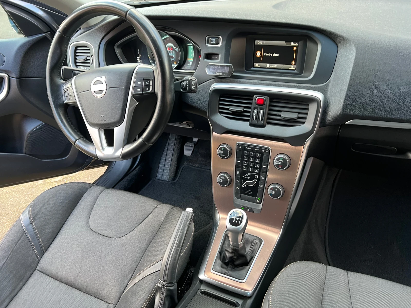 Volvo V40 Cross Country 1.6 D2 Cross Country  | Mobile.bg � ����������� 13