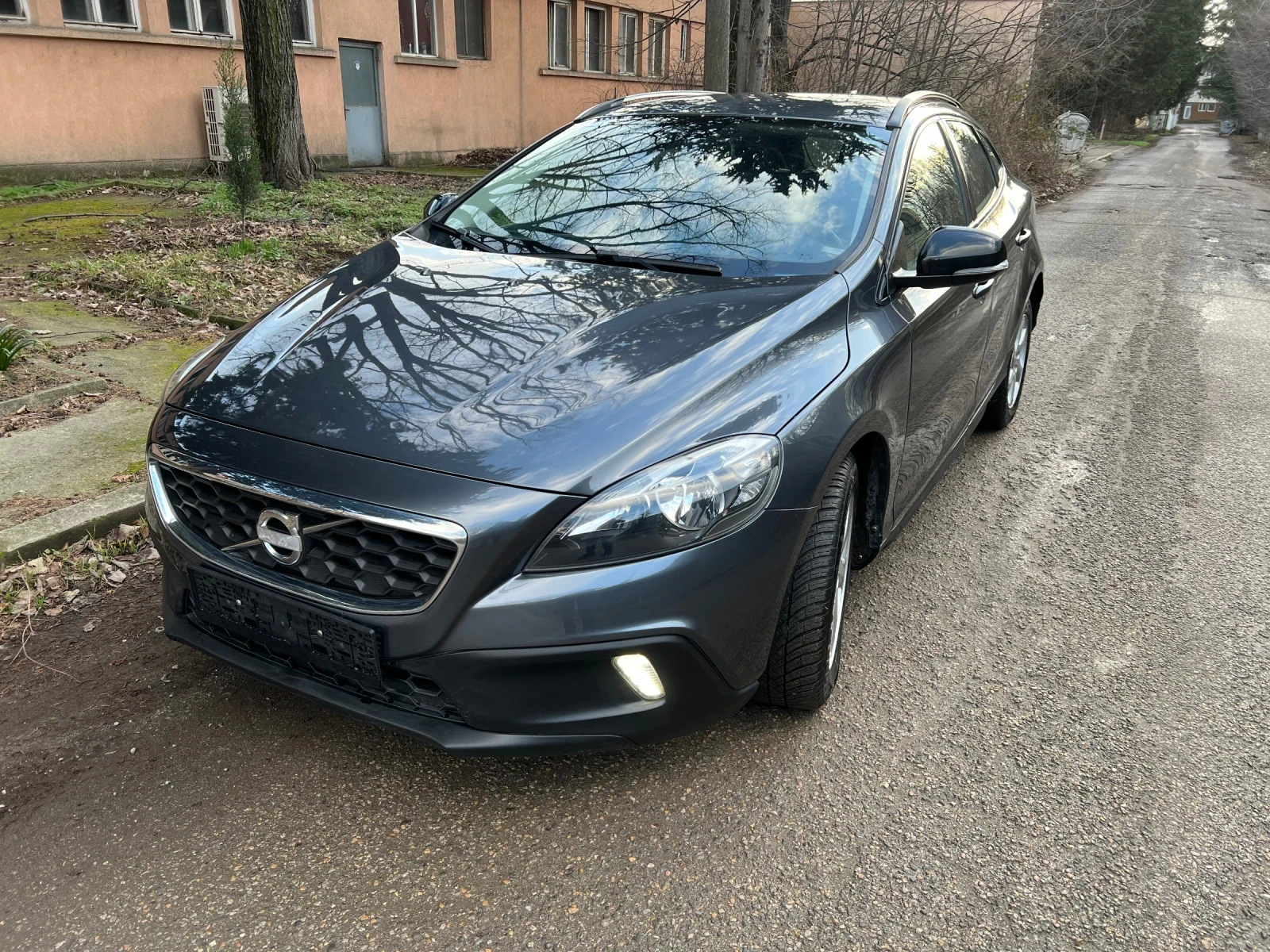 Volvo V40 Cross Country 1.6 D2 Cross Country  | Mobile.bg � ����������� 2