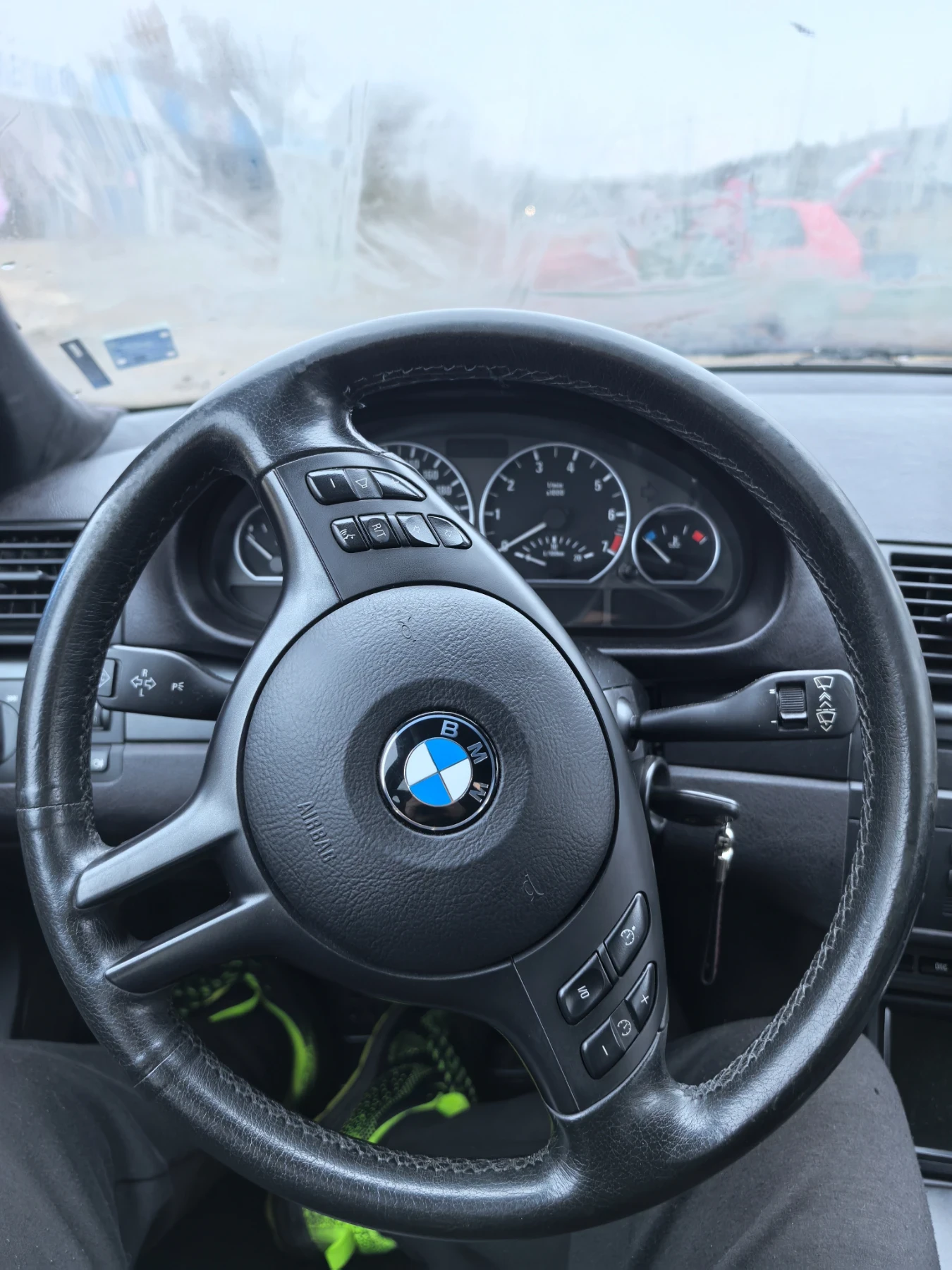 BMW 318, снимка 13 - Автомобили и джипове - 53721998
