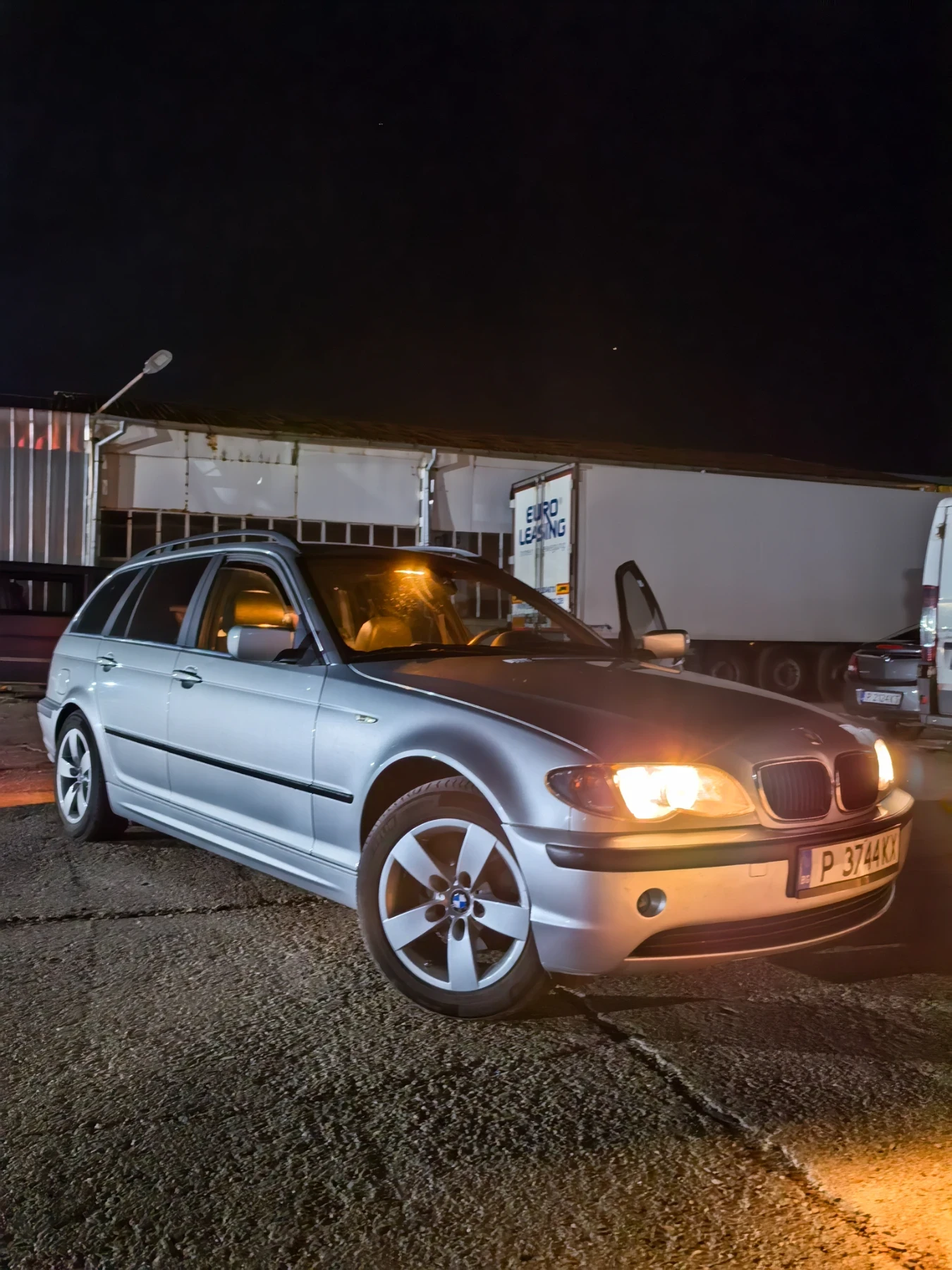 BMW 318, снимка 8 - Автомобили и джипове - 53721998