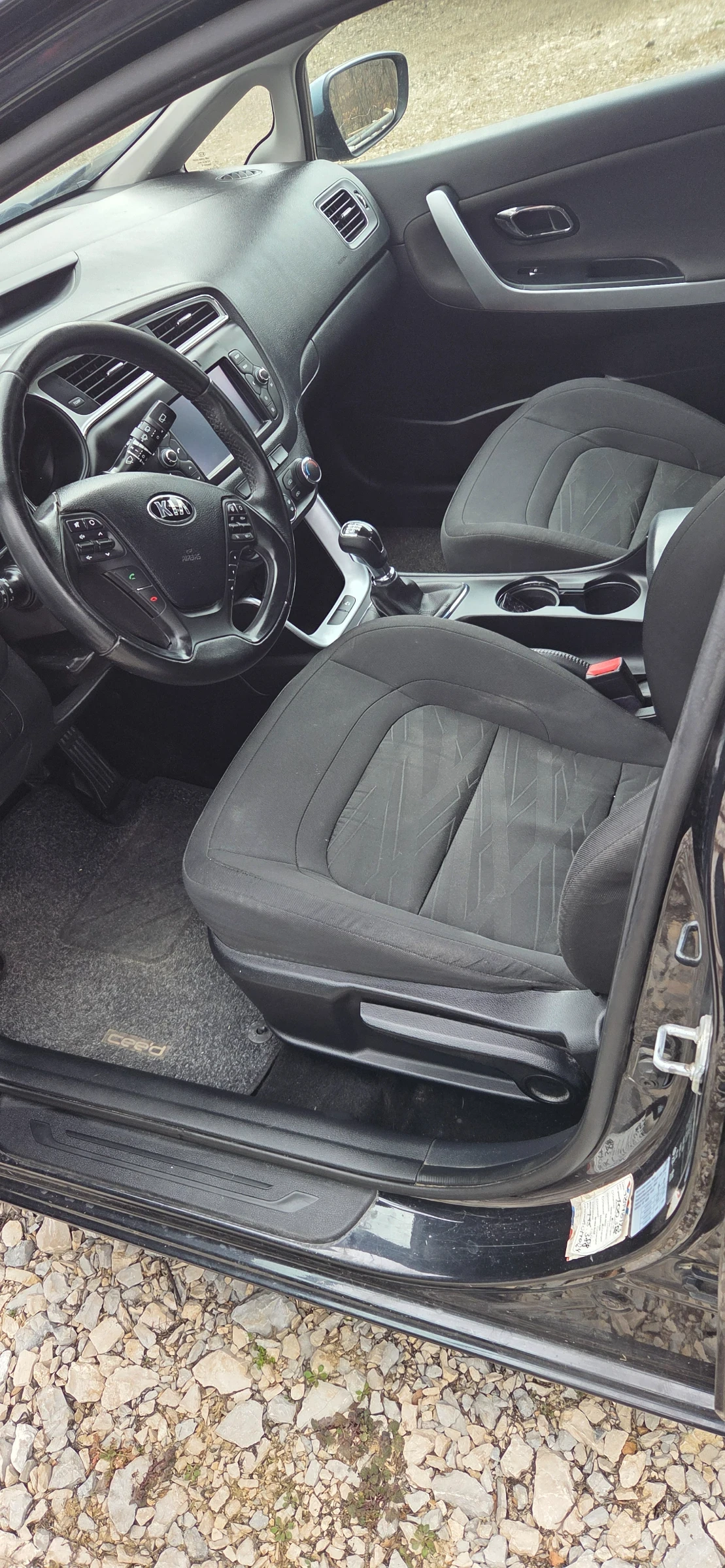 Kia Ceed 1.4 100к.с, снимка 15 - Автомобили и джипове - 53768656