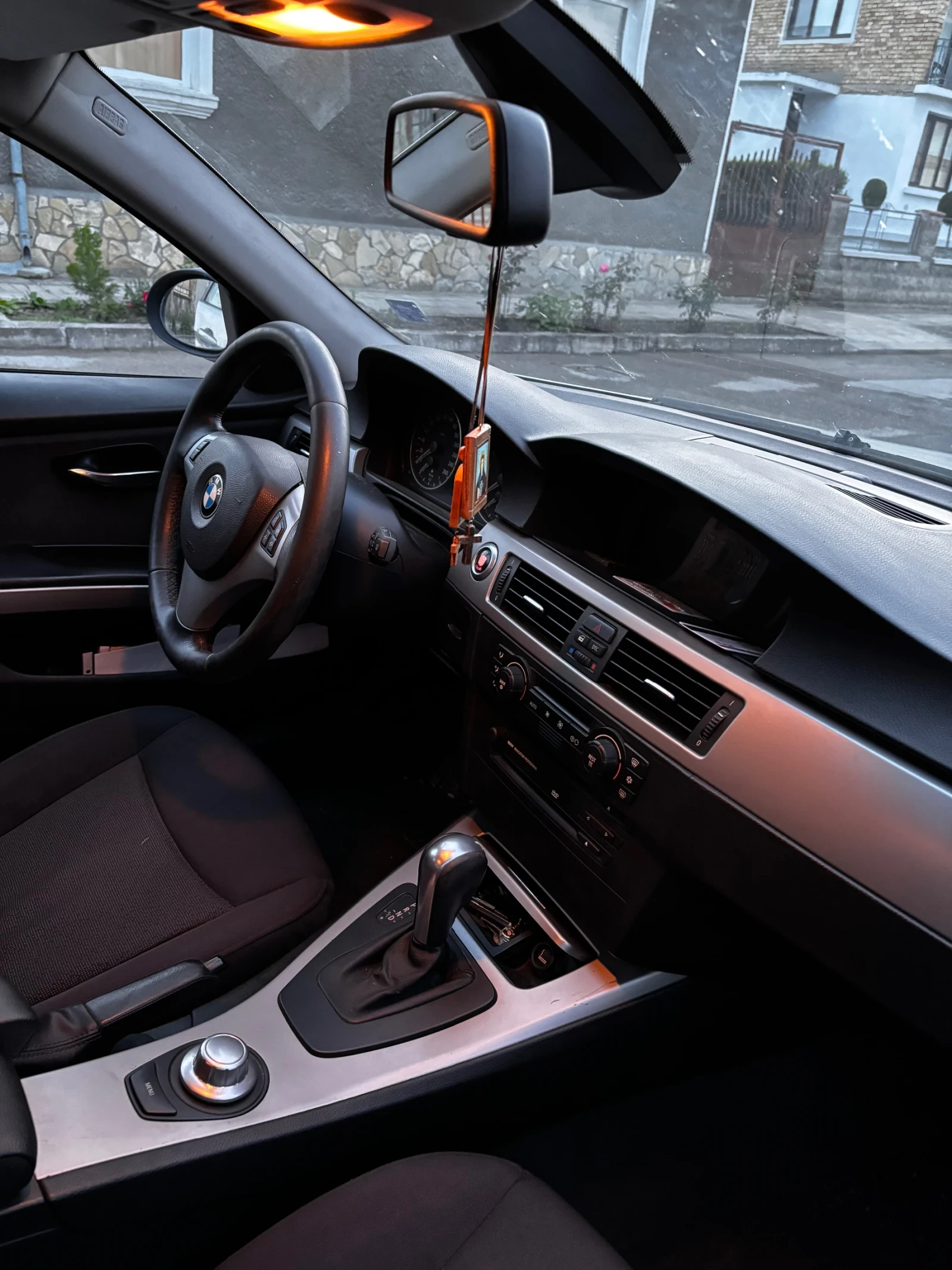BMW 320, снимка 5 - Автомобили и джипове - 54622651