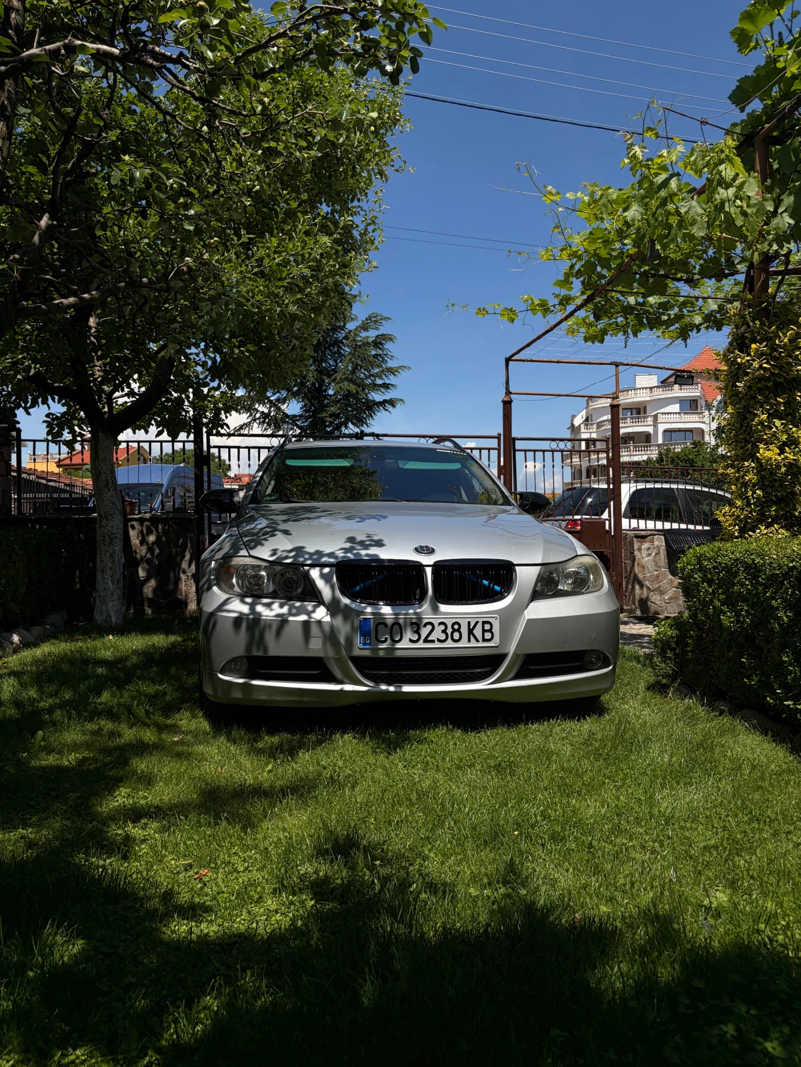 BMW 320