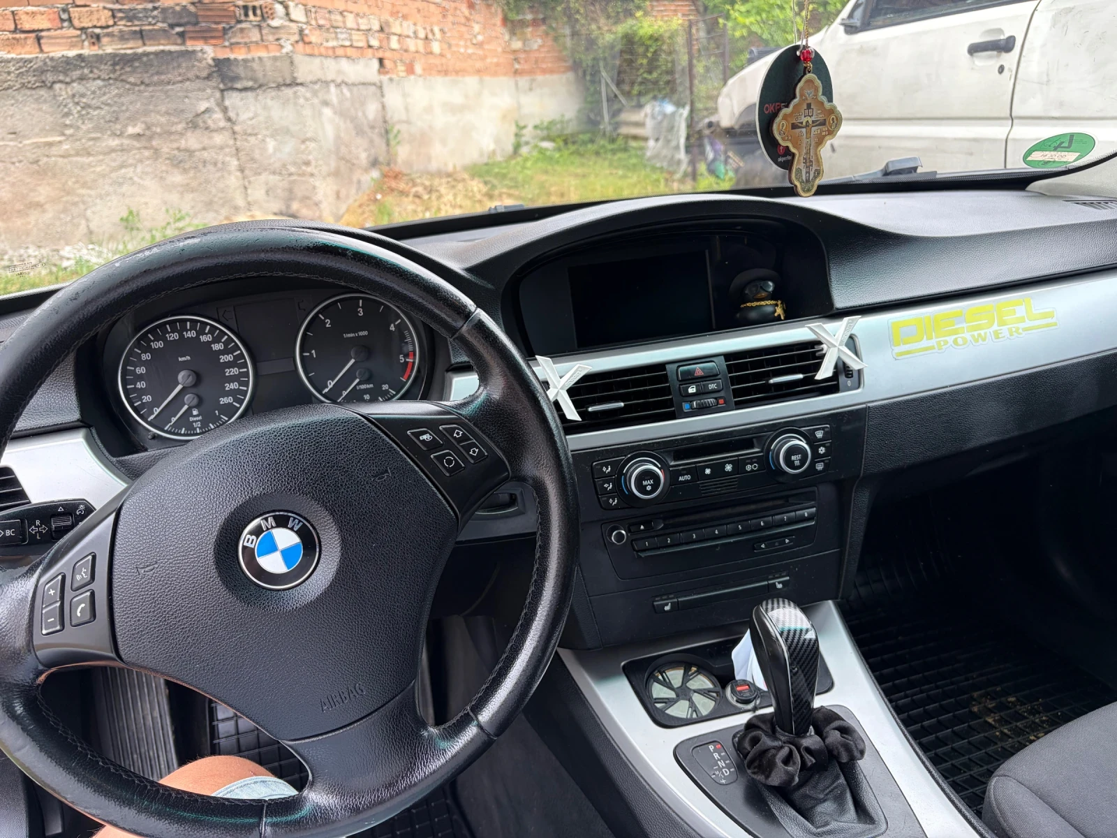 BMW 320, снимка 10 - Автомобили и джипове - 54882134