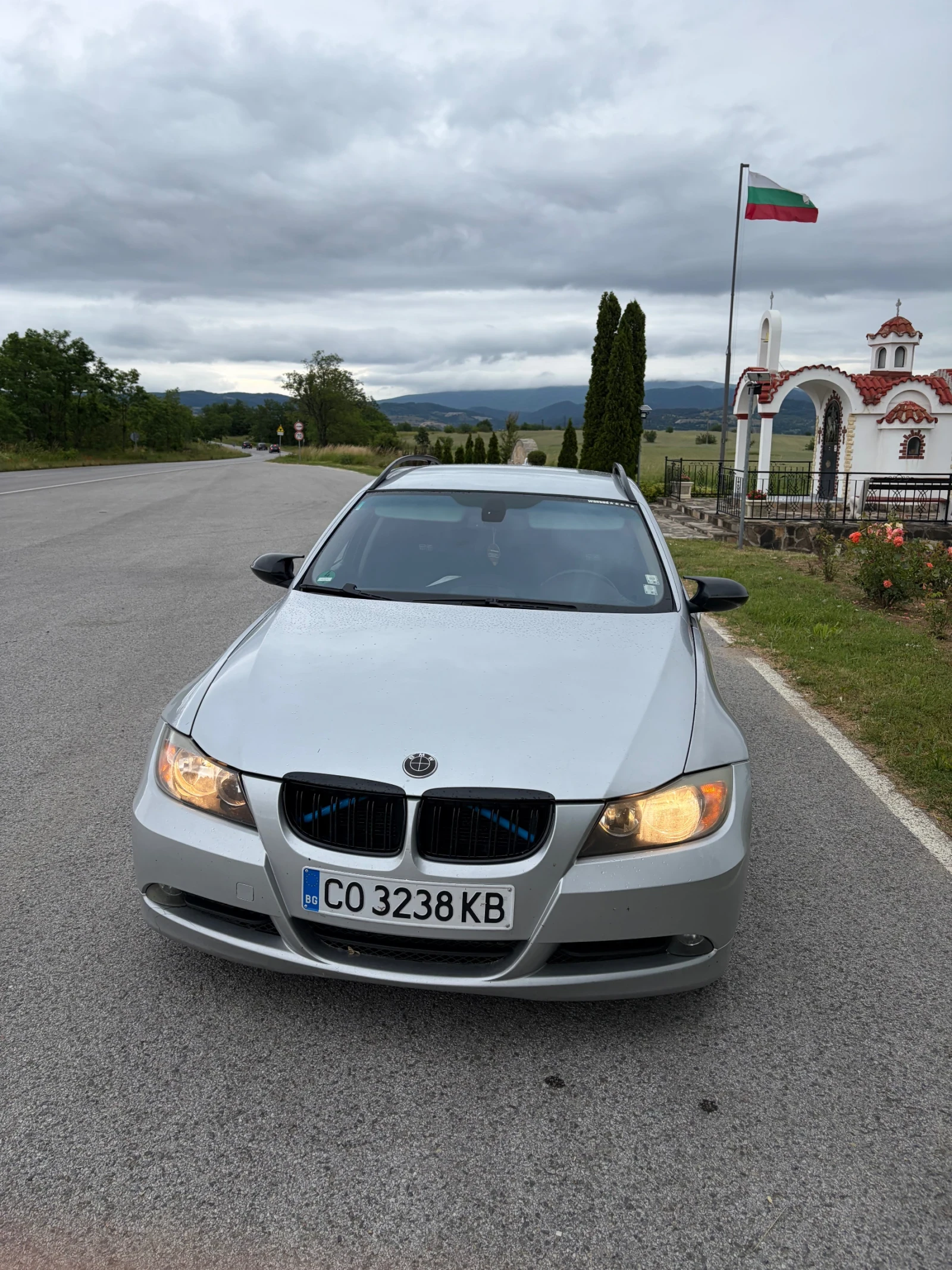 BMW 320, снимка 2 - Автомобили и джипове - 54882134