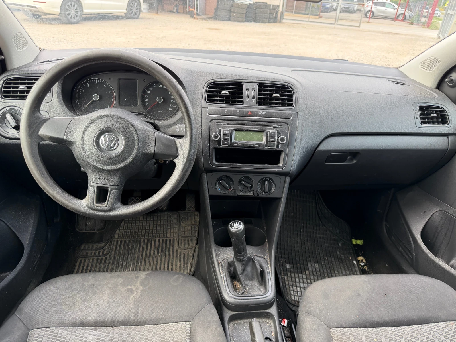VW Polo 1.2i-70PS, снимка 11 - Автомобили и джипове - 55015029